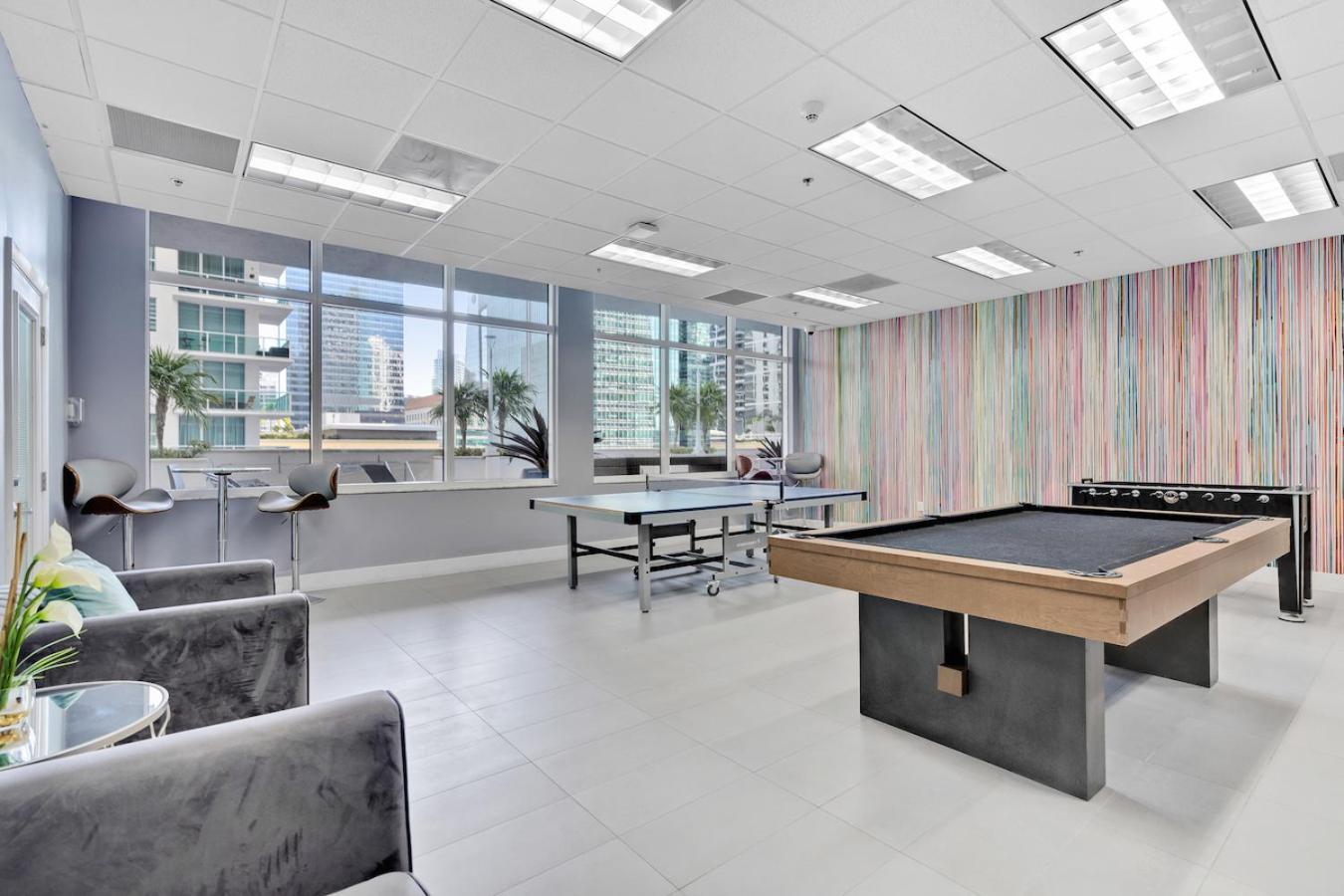 Spacious 2 Bed Unit In Brickell With Free Parking Miami Exterior photo