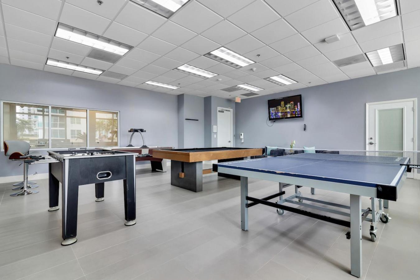 Spacious 2 Bed Unit In Brickell With Free Parking Miami Exterior photo