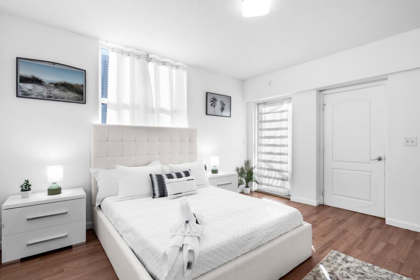 Spacious 2 Bed Unit In Brickell With Free Parking Miami Exterior photo