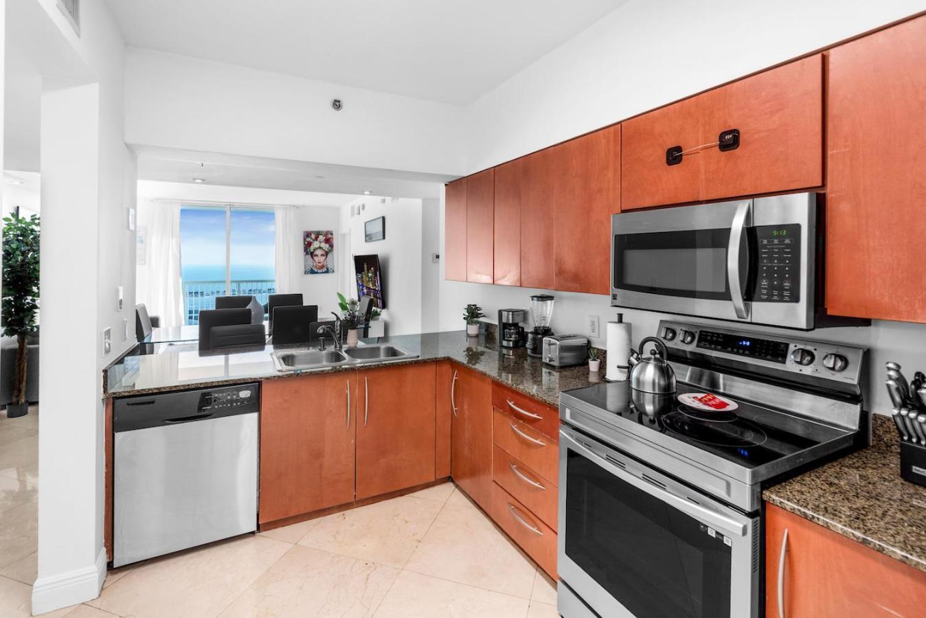 Spacious 2 Bed Unit In Brickell With Free Parking Miami Exterior photo